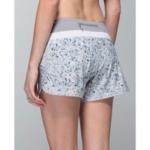 Lululemon Groovy Run Short